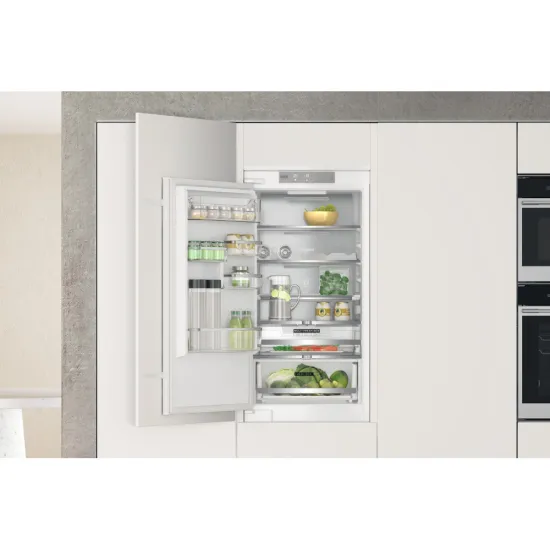 Whirlpool WHC18 T573 Total No Frost beépíthető alulfagyasztós kombinált hűtőszekrény, 182/68L, Zen Inverter Kompresszor, 54x54.5x177 cm