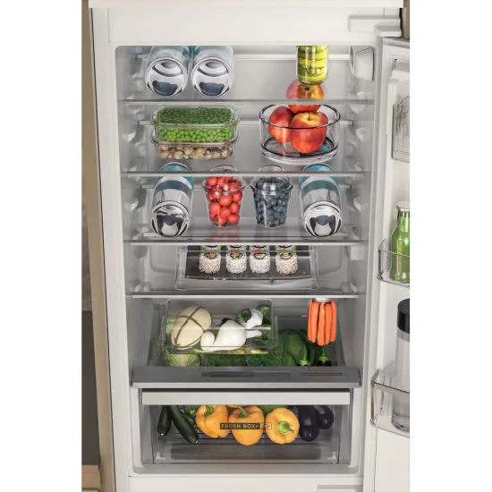 Whirlpool WHC18D031C1 beépíthető alulfagyasztós kombinált hűtőszekrény, 189/79L, 54x54.5x177 cm