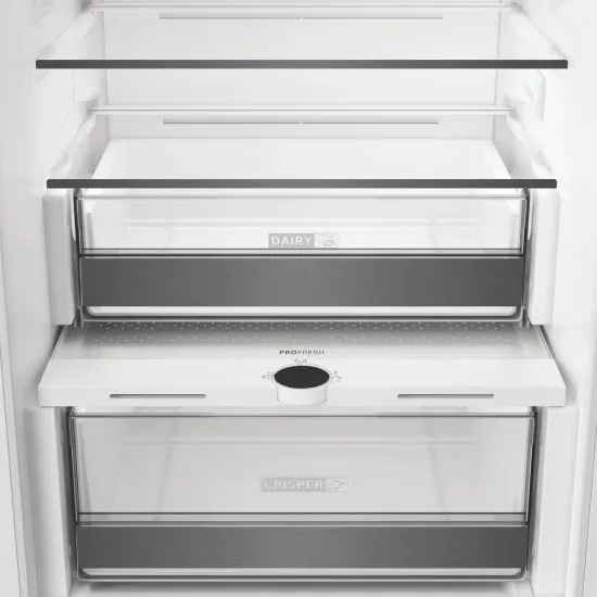 Whirlpool WHK2 5292 B4E Total No Frost beépíthető alulfagyasztós kombinált hűtőszekrény, 194/76L, Zen Inverter Kompresszor, 54x55x177.5 cm, cink fém szín 