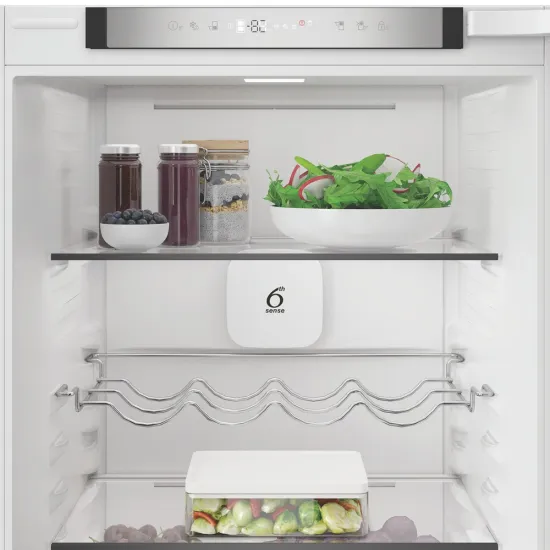 Whirlpool WHK2 5294 B6E Total No Frost beépíthető alulfagyasztós kombinált hűtőszekrény, Zen Inverter Kompresszor, 194/76L, 54x55x177.5 cm