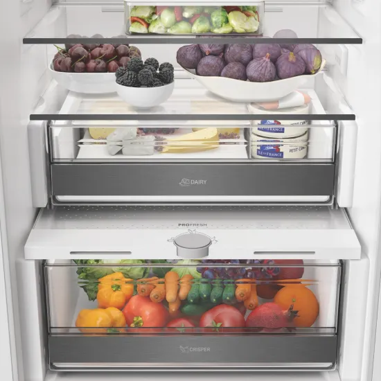 Whirlpool WHK2 5294 B6E Total No Frost beépíthető alulfagyasztós kombinált hűtőszekrény, Zen Inverter Kompresszor, 194/76L, 54x55x177.5 cm