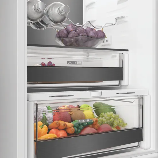 Whirlpool WHK2 5323 B5E1 Total No Frost beépíthető alulfagyasztós kombinált hűtőszekrény, 224/76L, Zen Inverter Kompresszor, 54x55x193.5 cm, cink fém szín 