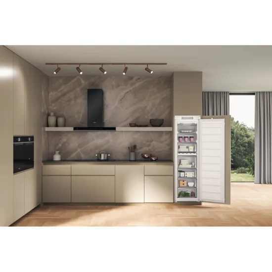 Whirlpool WHSD18F013D1 No Frost beépíthető fagyasztószekrény, 209L, 54x54.5x177.1 cm