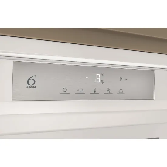 Whirlpool WHSD18F013D1 No Frost beépíthető fagyasztószekrény, 209L, 54x54.5x177.1 cm