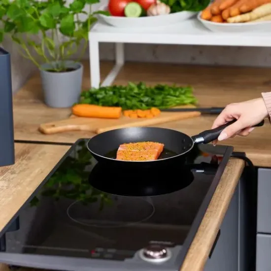 MPM MPM-MKE-24 kétzónás indukciós kerámialap, 1300W + 1800W, fekete 