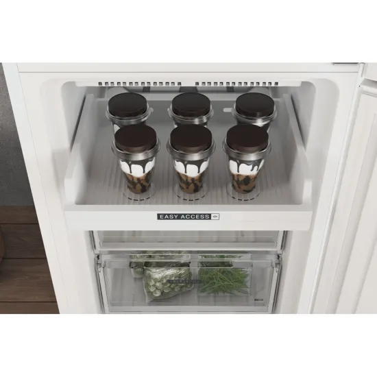 Whirlpool W7X 83A W Total No Frost alulfagyasztós kombinált hűtőszekrény, Zen Inverter Kompresszor, 231/104L, 59.6x67.8x191.2 cm