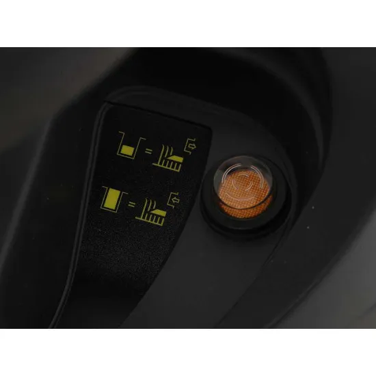 Castelgarden PTX210HD Hidrosztatikus váltos, gyűjtős fűnyíró traktor, ST650 kéthengeres 10,6kW motorral, 102cm vágószélesség, 300l gyűjtőkapacítás