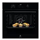 Electrolux EOD6P77WZ fekete beépíthető sütő pirolitikus tisztítással, 72L, maghőmérővel, WIFI kapcsolat