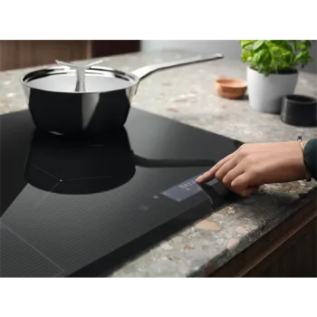 Electrolux LHR3233CK beépíthető elektromos dominó kerámia főzőlap, fekete, 2 főzőzónás, 29cm szélesség 