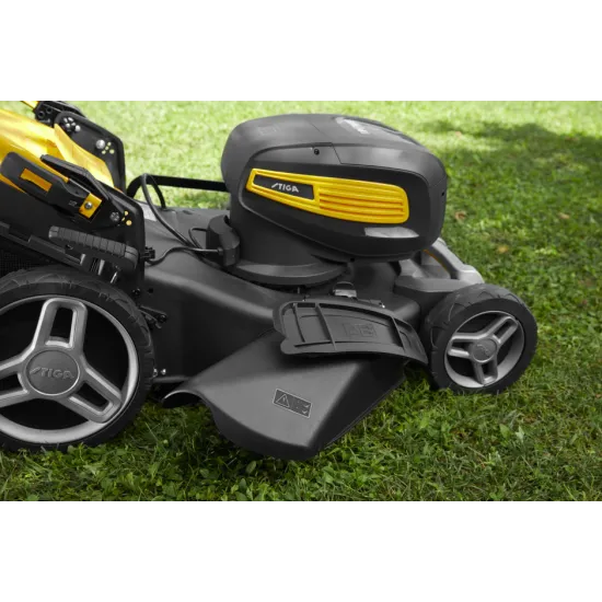 Stiga Combi 753 SQ AE akkumulátoros fűnyíró, gyűjtés, mulcsozás, oldalsó és hátsó kiszórás funkcióval