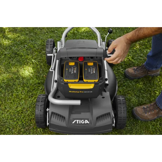 Stiga MULTICLIP PRO 950 SX AE önjárós akkumulátoros fűnyíró mulcsozás funkcióval 