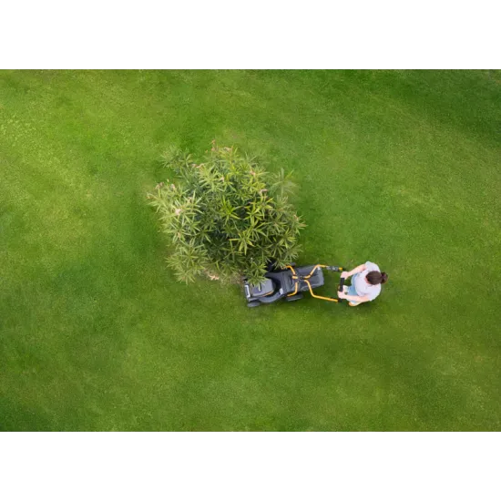 Stiga COMBI 753e V Kit akkumulátoros fűnyíró,(akkumulátorral és töltővel),gyűjtés, mulcsozás, oldalsó kiszórás, hátsó kiszórás,önjáró funkció,1500W