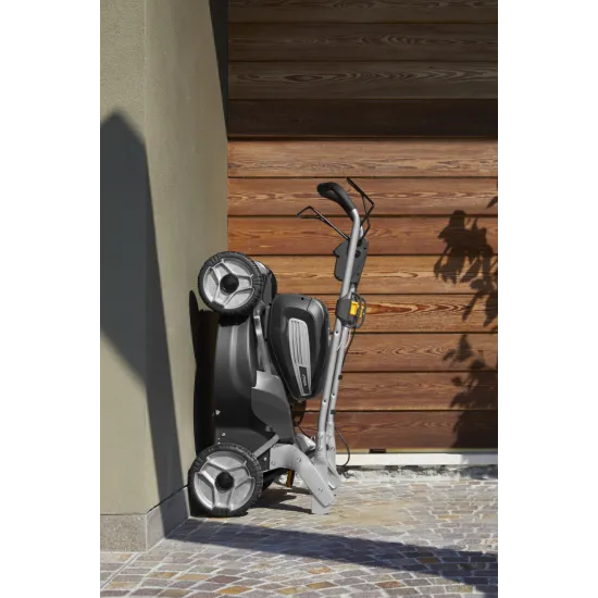 Stiga Twinclip 950e V Kit akkumulátoros fűnyíró,(akkumulátorral és töltővel),gyűjtés, hátsó/oldalsó kiszórás, mulcsozás,önjáró funkcióval