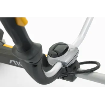 Stiga BC 750 B benzinmotoros bozótvágó,(fordulat és üzemóra számlálóval)