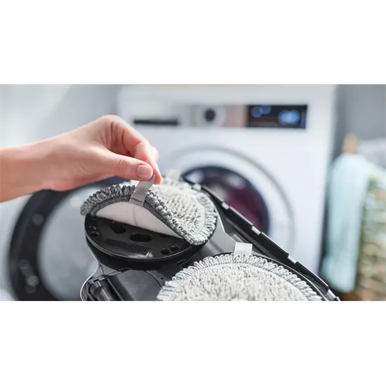 Bosch BCS71HYG3 Unlimited 7 ProHygienic Aqua vezeték nélküli álló porszívó, fehér 