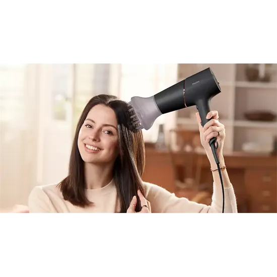 Philips BHD538/30 hajszárító, 2300W, szénszürke és rózsaszín pezsgőszínű, ionizáló funkció, diffúzor, összecsukható fogantyú 