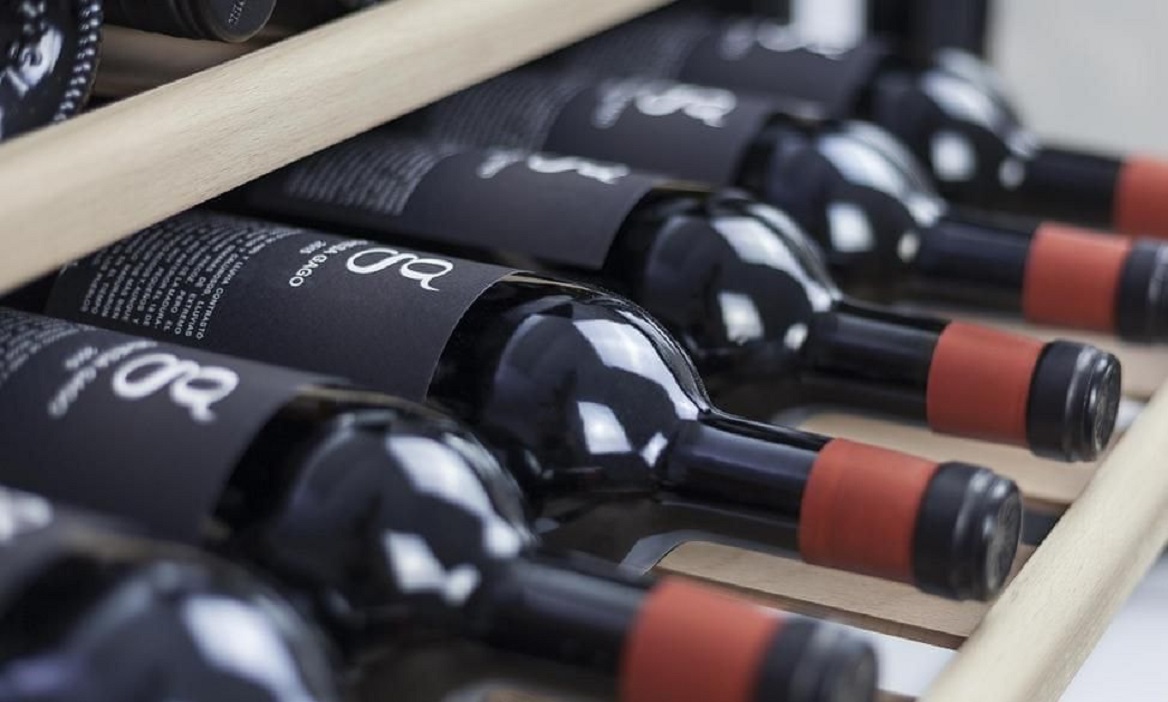 CASO WineSafe 18EB  beépíthető borhűtő 