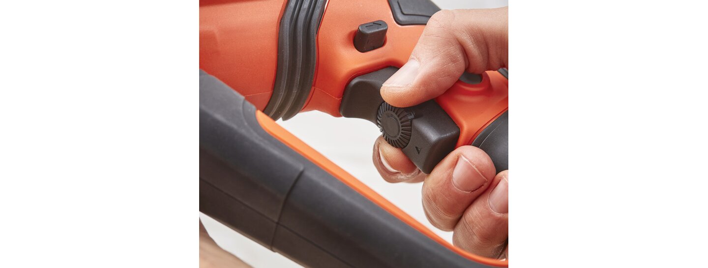 Black & Decker BEHS02K 800 W fúró- és vésőkalapács