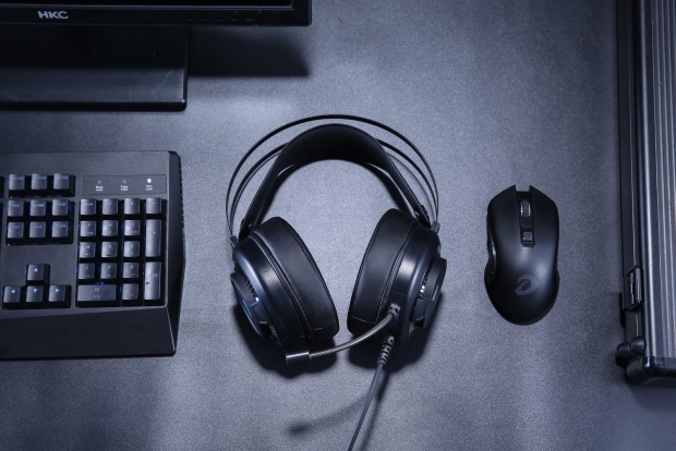 Dareu EH416S RGB gamer fejhallgató, fekete