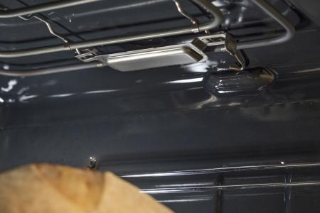 Gorenje BOS6747A01BG beépíthető fekete sütő ExtraSteam gőzfunkció 2 sütősín, 59.5x56.4x59.5 cm
