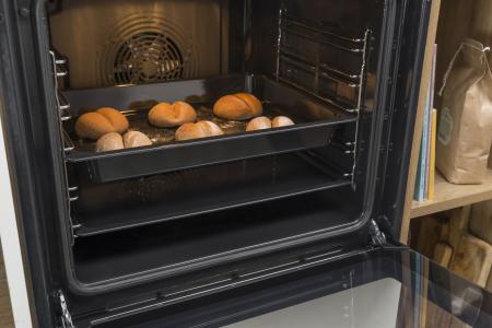 Gorenje BOS6747A01BG beépíthető fekete sütő ExtraSteam gőzfunkció 2 sütősín, 59.5x56.4x59.5 cm