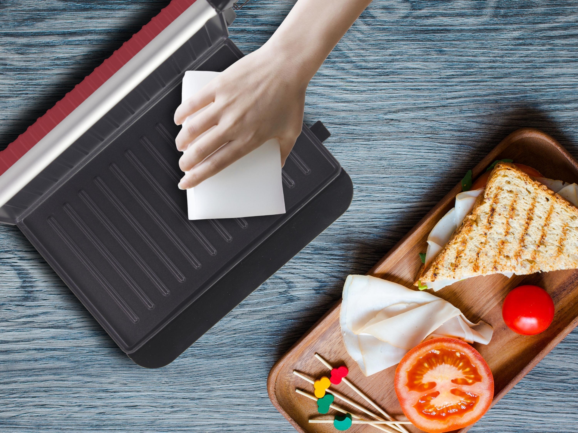 Beper P101TOS002 pannini grillsütő piros