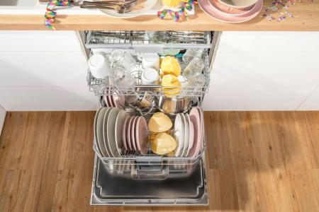 Gorenje GV673C62 teljesen beépíthető mosogatógép 60cm, 16 teríték, inverter motor, WIFI, automatikus ajtónyitás 