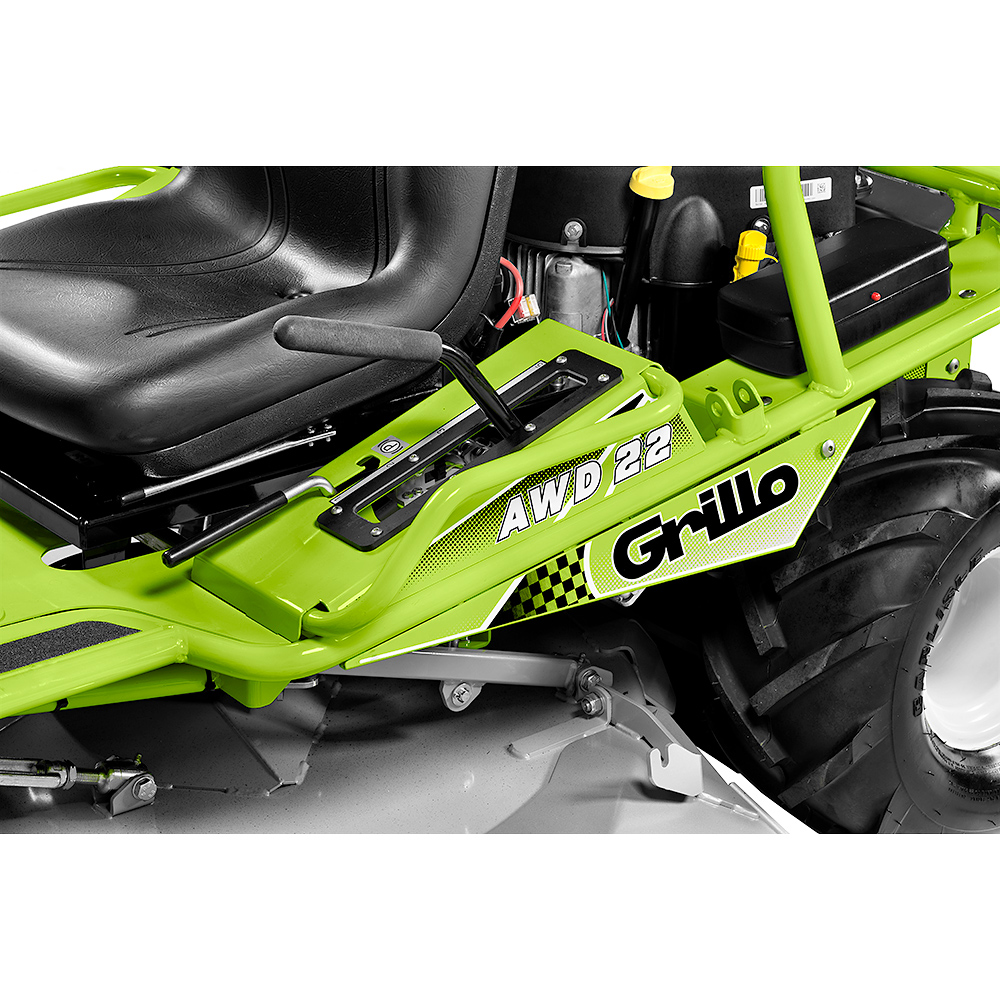 Grillo CLIMBER 10 AWD 22 4WD 8010AH Briggs motoros négykerék-meghajtású fű és bozótvágó traktor lejtős, csökkent tapadású terepre, cserjés és magas füves területekhez
