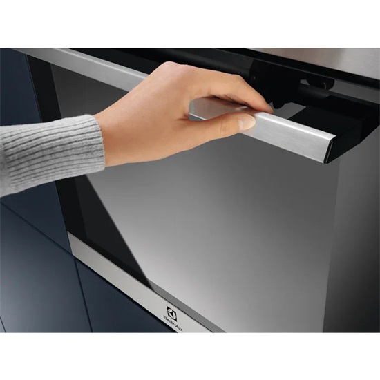 Electrolux EOF3H00BX SurroundCook 600 beépíthető sütő aqua clean tisztítással, inox, 65L