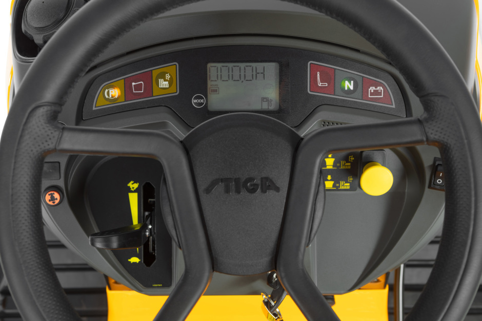 Stiga ESTATE 7102 W fűgyűjtős fűnyíró traktor, hidrosztatikus váltóval 