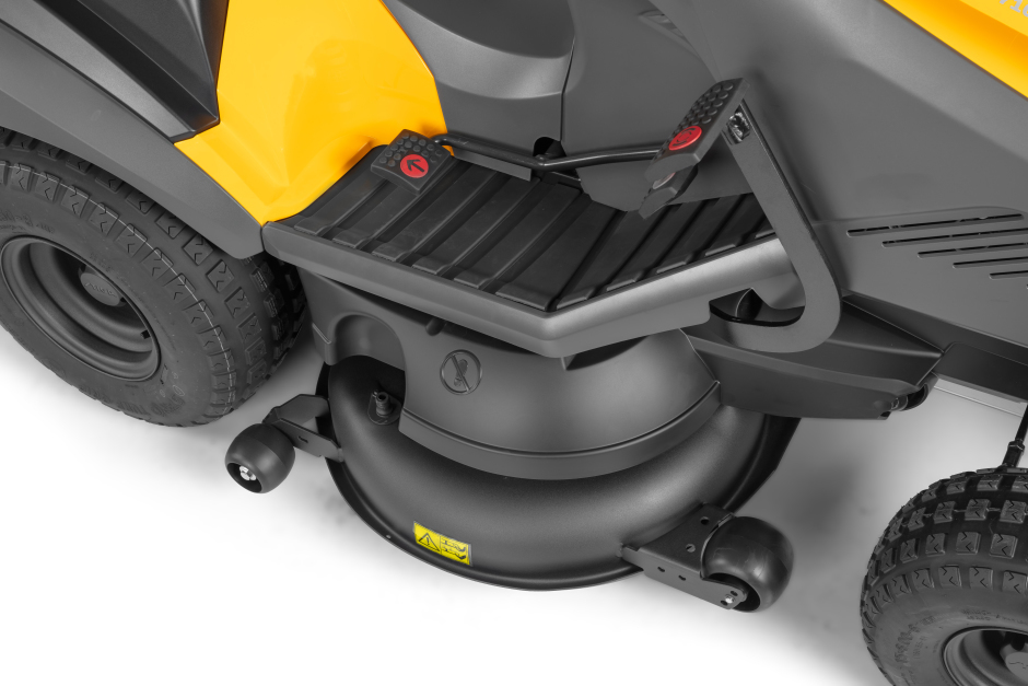 Stiga ESTATE 9102 W fűgyűjtős fűnyíró traktor,7000m2, 102cm vágófelülettel, hidrosztatikus váltással,Honda motorral