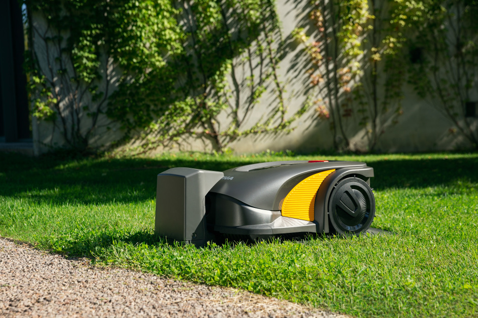 Stiga A 5000 robotfűnyíró emelés, akadály, eső, lopás, értesítés jelzővel 