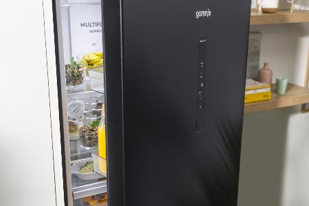 Gorenje NRK619EABXL4 NO Frost fekete kombinált hűtőszekrény, 204/96L, 60x59.2x185 cm 