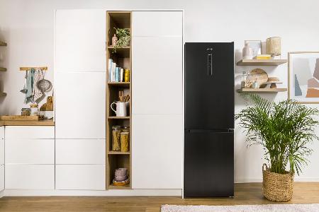 Gorenje NRK619EABXL4 NO Frost fekete kombinált hűtőszekrény, 204/96L, 60x59.2x185 cm 