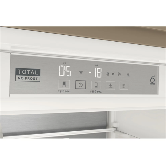 Whirlpool WH SP70 T232 P beépíthető alulfagyasztós kombinált hűtőszekrény 193cm, 295/99L, Total No Frost 