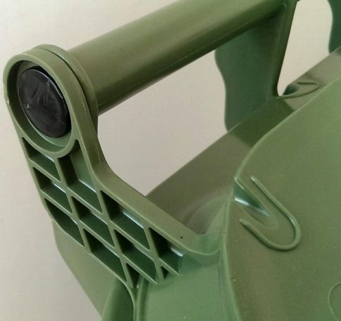 kuka fedél, kék 120l Europlast hulladéktárolóhoz csak europlast kukákhoz a csatlakozó fülek 8-10 cm magasan ívelnek 