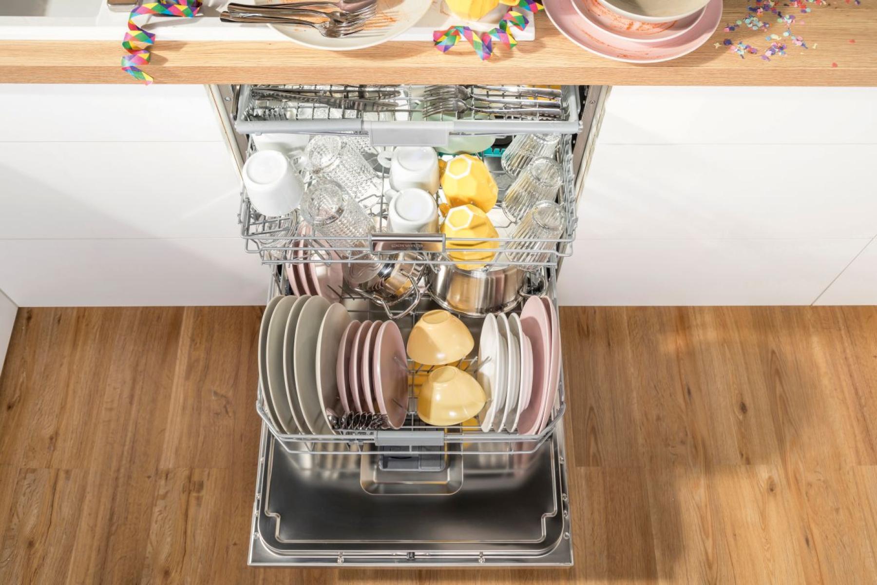 Gorenje GI673C60X WIFI, TotalDry beépíthető kezelőpaneles mosogatógép 60cm, inverter motor, 16 teríték, 3 kosár 