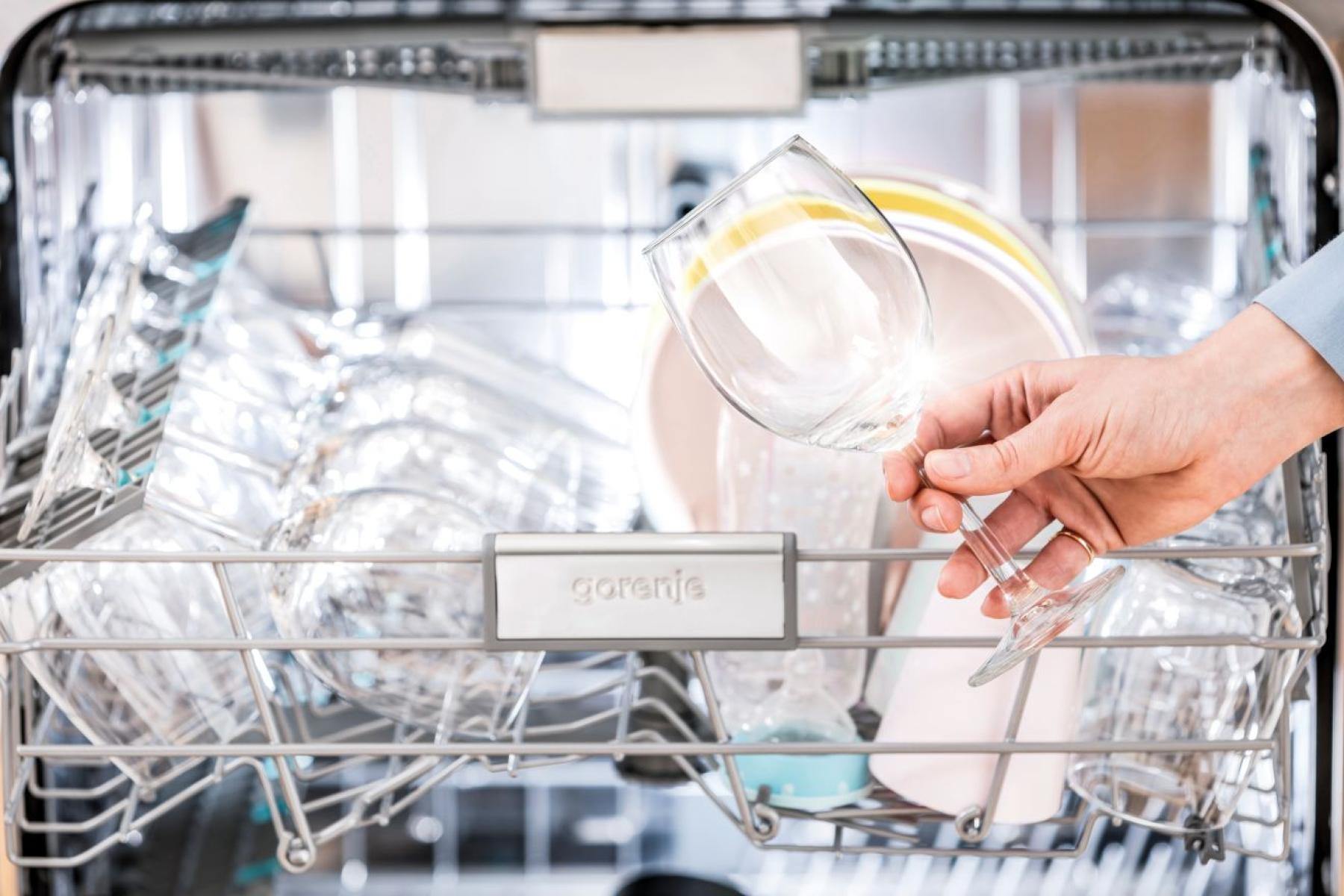 Gorenje GI673C60X WIFI, TotalDry beépíthető kezelőpaneles mosogatógép 60cm, inverter motor, 16 teríték, 3 kosár 