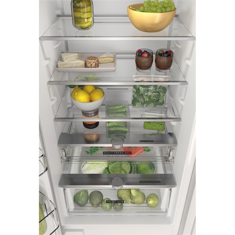 Whirlpool WHC18 T574 P beépíthető Total No Frost alulfagyasztós kombinált hűtőszekrény, MultiFreshbox, Fresh Box+, C kat.,LED kijelző, vakáció mód, Metal Multi flowPrémium belső 177x54x54,5 cm