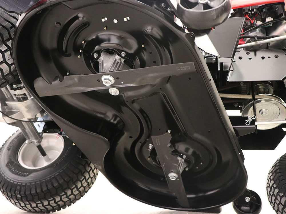 Troy-Bilt, MTD Horse 107T-S AutoDrive oldalkidobós mulcsozós 2 hengeres fűnyíró traktor 107 cm, 11,4 kW