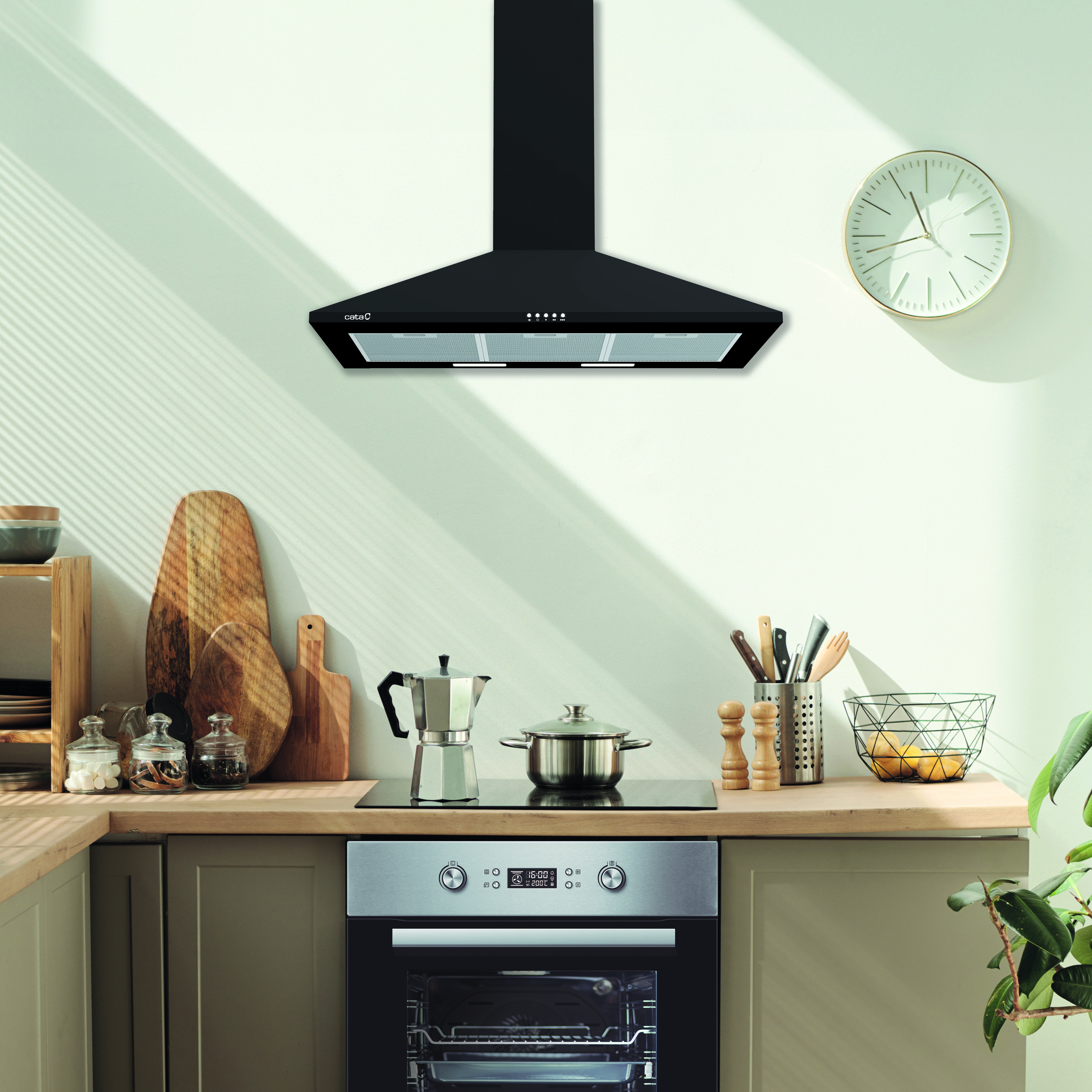 Cata OMEGA 900 BK/M 90cm fekete kürtös konyhai elszívó