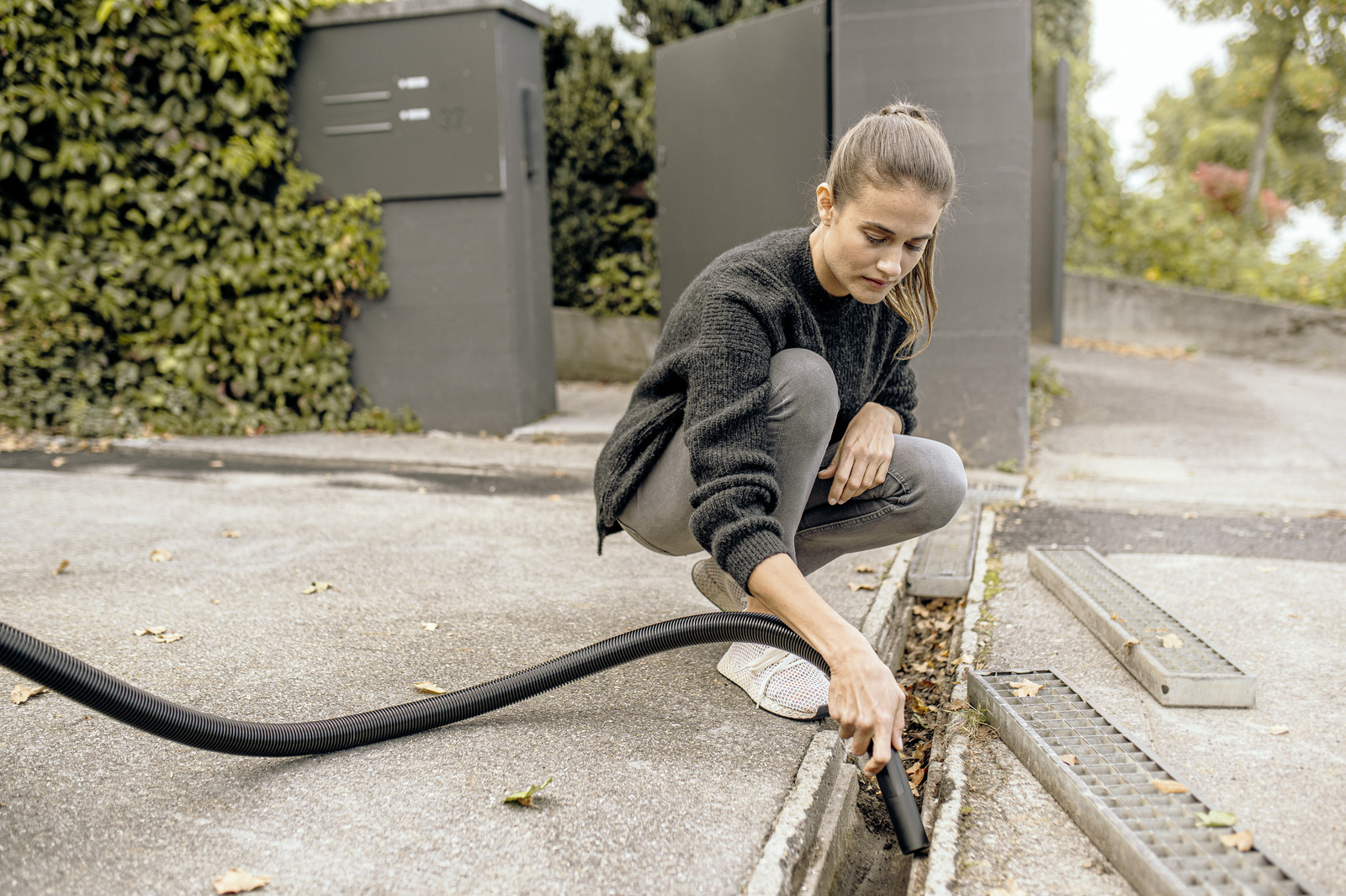 Karcher WD 2 PLUS S V-15/4/18 1.628-050.0 száraz és nedves porszívó, 1000W, sárga/inox szín 