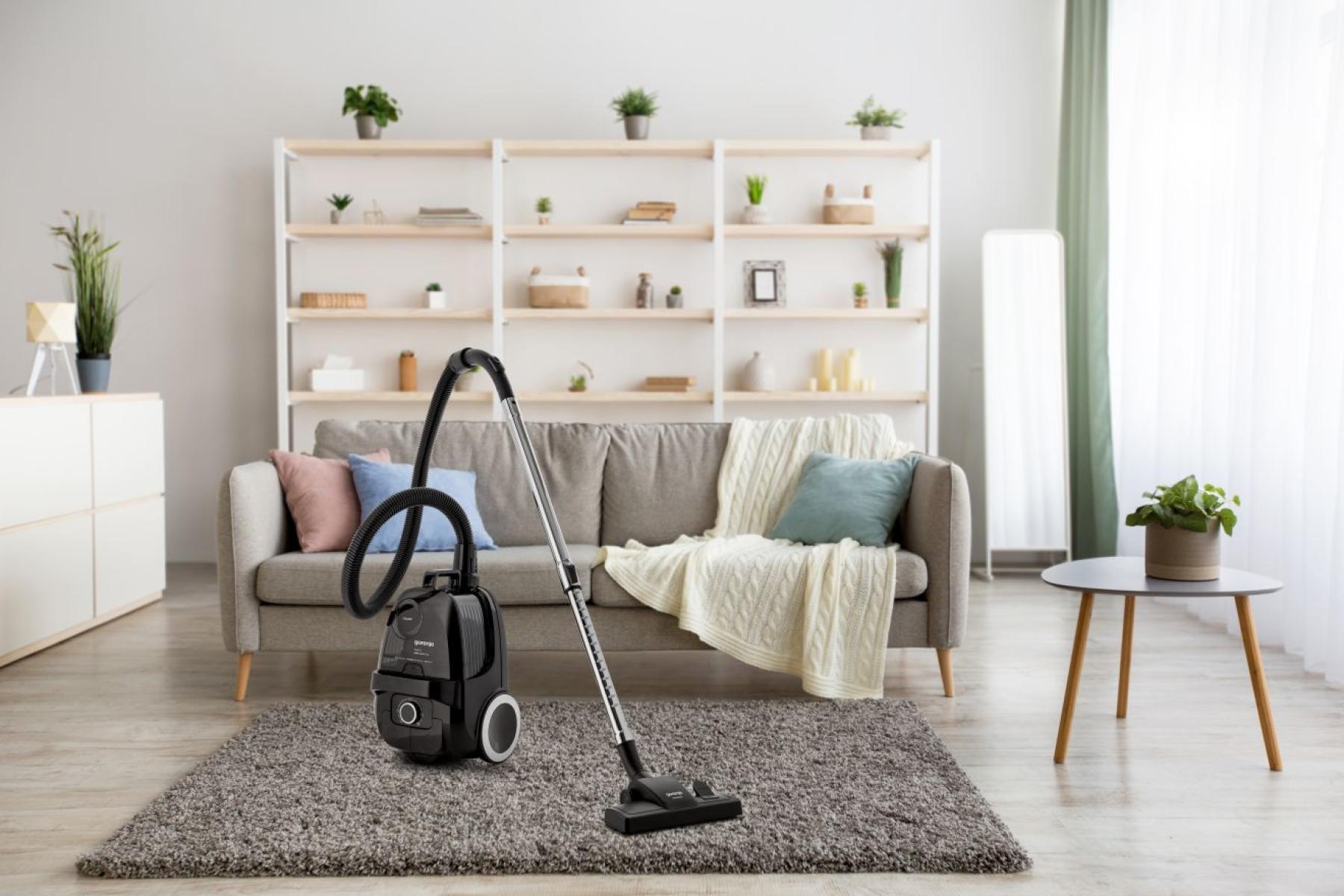 Gorenje VCE01G4AEBK porzsákos porszívó, 800W, fekete szín 
