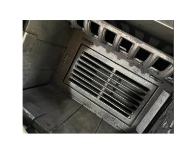 Hunor YTK 210 sparhelt barna balos 7,85 kW, öntvény tűztérrel, 81x40x75 cm 