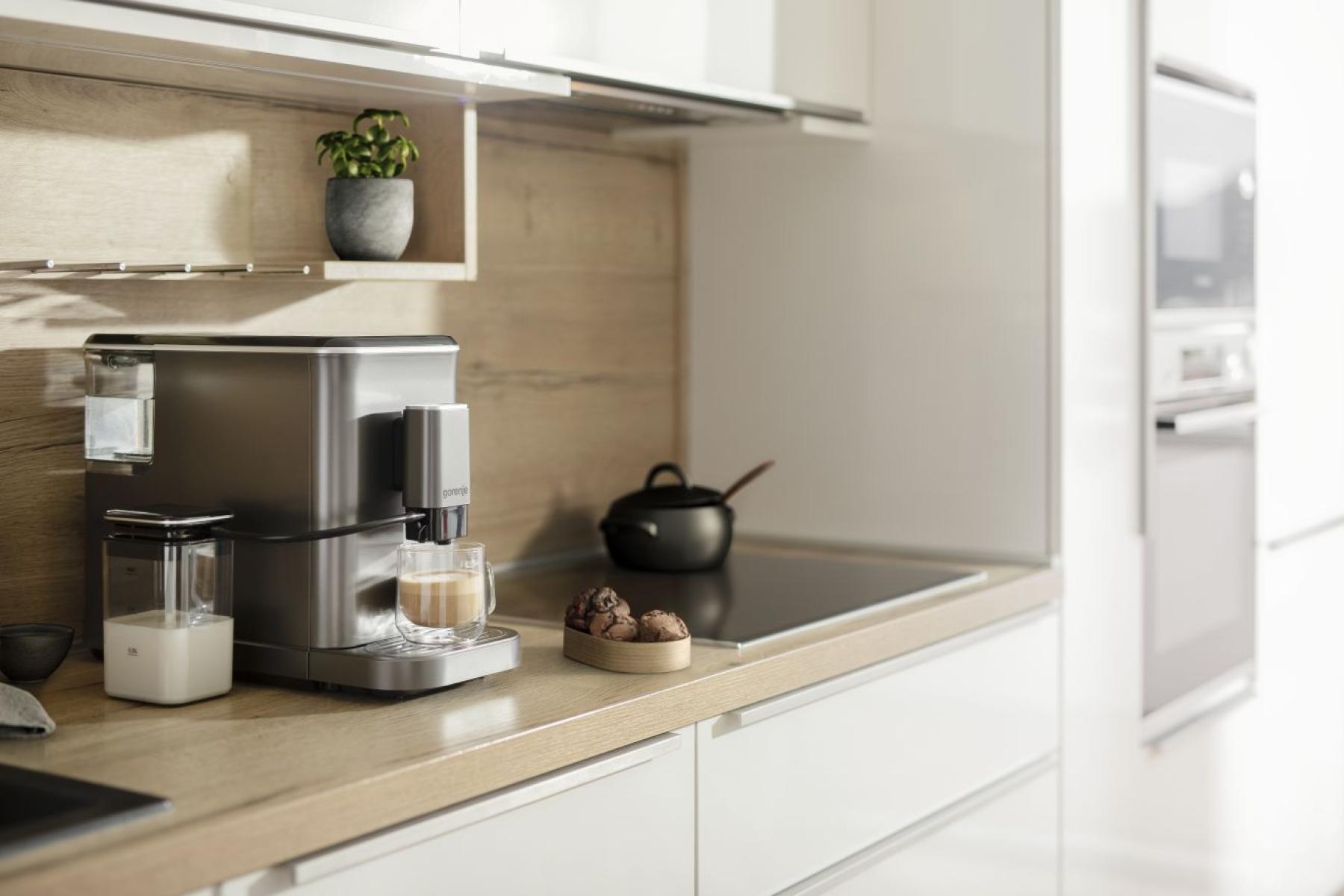 Gorenje GFACM20S automata kávéfőző tejhabosítóval, 1.5L, 1350W