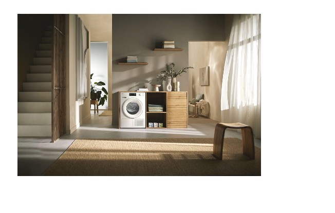 Miele TSD643WP EcoSpeed hőszivattyús szárítógép, 9 kg, inverter motor, 59.6x64.3x85 cm 