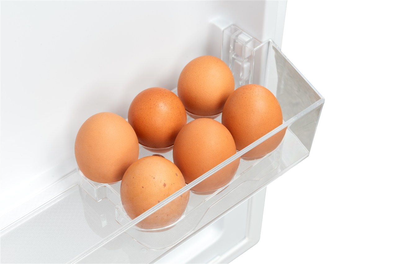 Eta 285990000E felülfagyasztós hűtőszekrény 117/40 liter, 44.4 x 49.6 x 147.8 cm keskeny kialakítás 