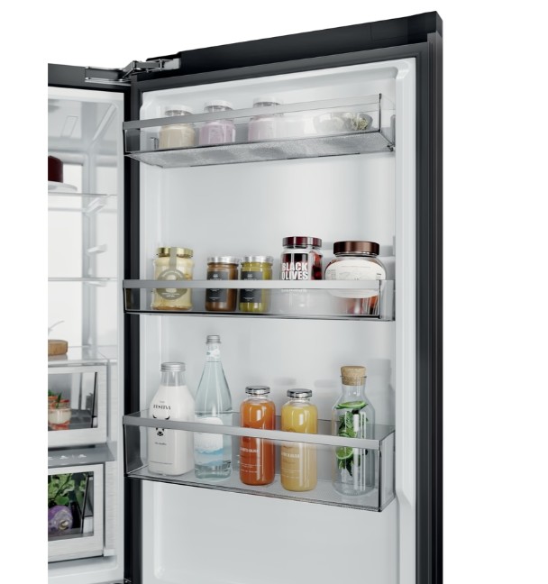 Haier CST9619DNGBW Full No Frost beépíthető alulfagyasztós kombinált hűtőszekrény, 247/137L, Wifi, 59.5x60x190.6 cm, fekete szín