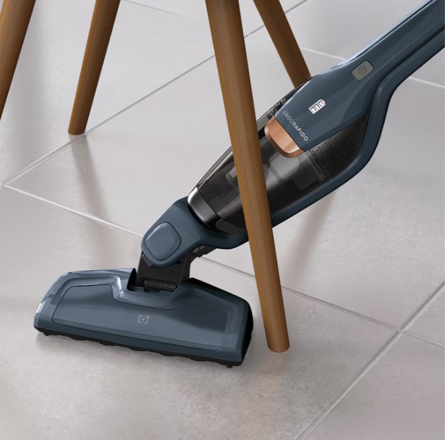 Electrolux EERC75DB álló porszívó, farmerkék szín 