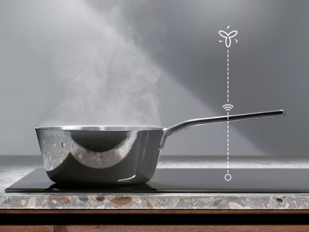 Electrolux EIV63443CT beépíthető indukciós kerámialap, Bridge összekapcsolható főzőzóna, 59x52x4.4 cm, matt fekete szín 